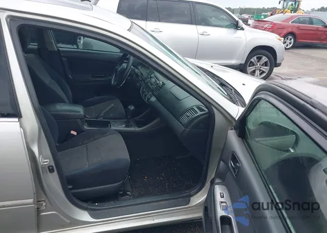 2004 Toyota Camry Se z USA, uszkodzony, nr VIN 4T1BE32K14U923480